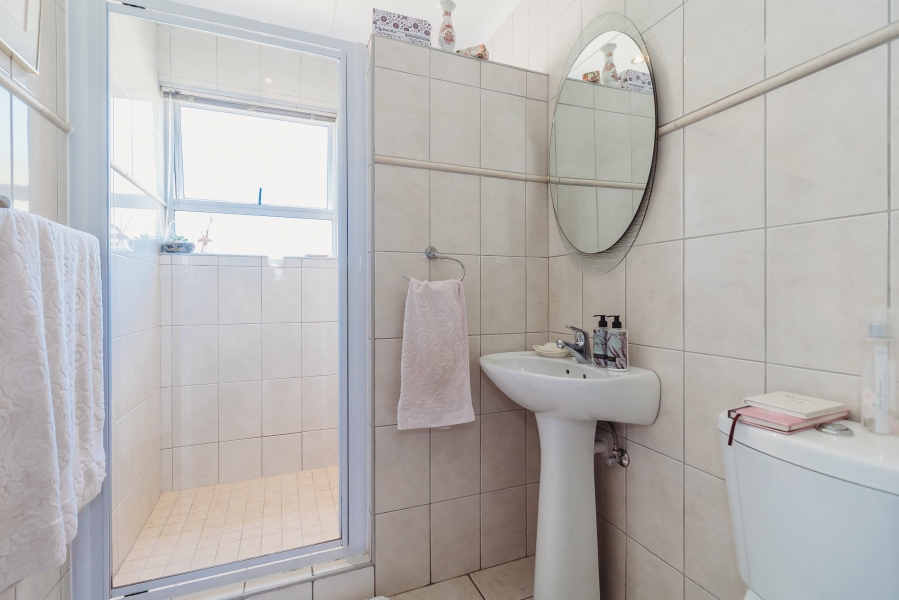 3 Bedroom Property for Sale in Kerriwood Hill Western Cape
